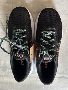 ASICS Black Running Shoes with Bright Sunstone Accents